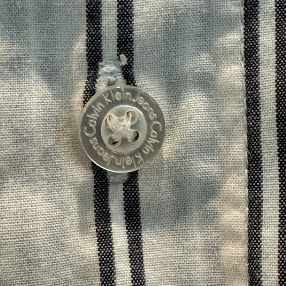 Calvin Klein Jeans Long Sleeve White/ Blue Stripe Button Down Shirt- size LT - Picture 4 of 7